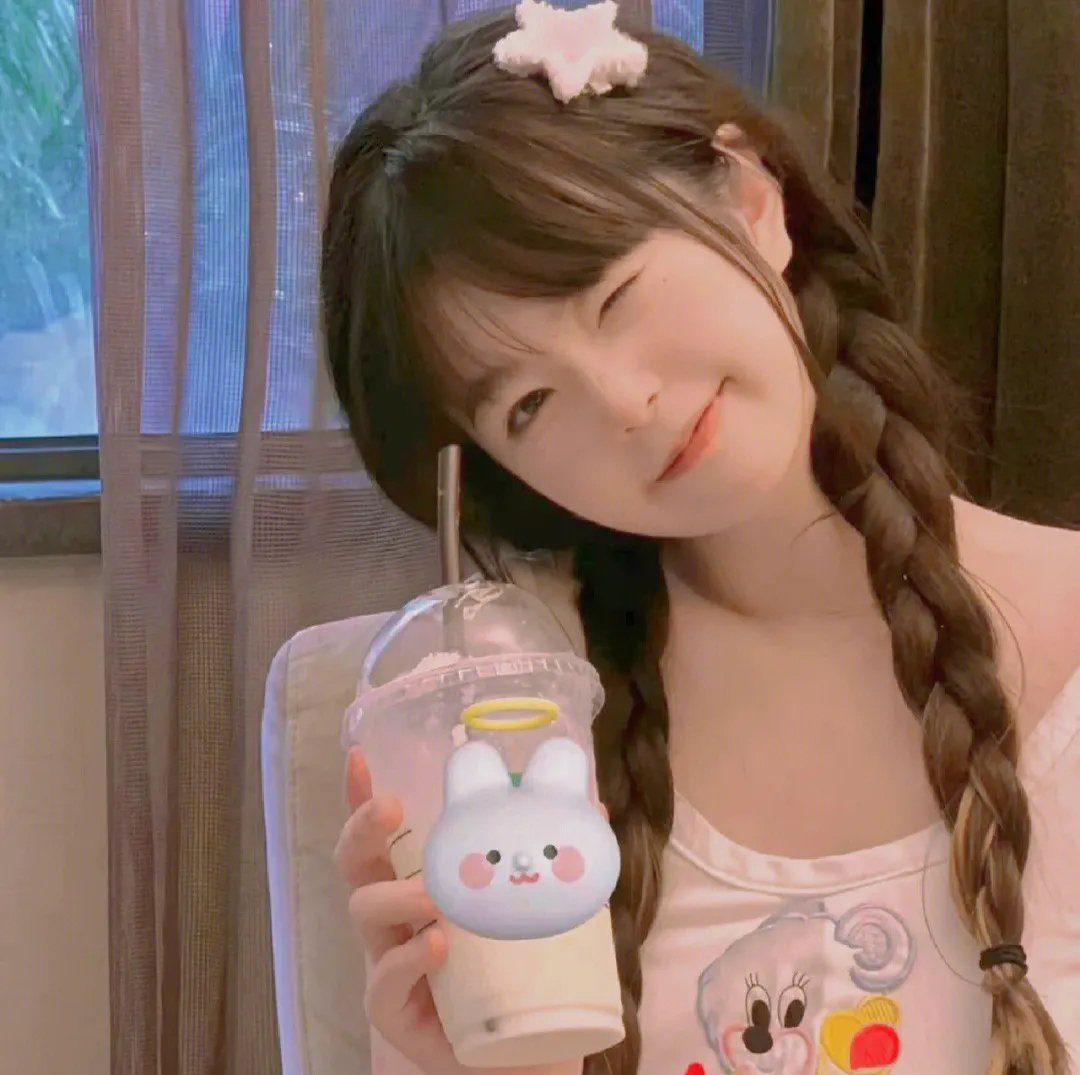 砰！美女保镖，你被开除了